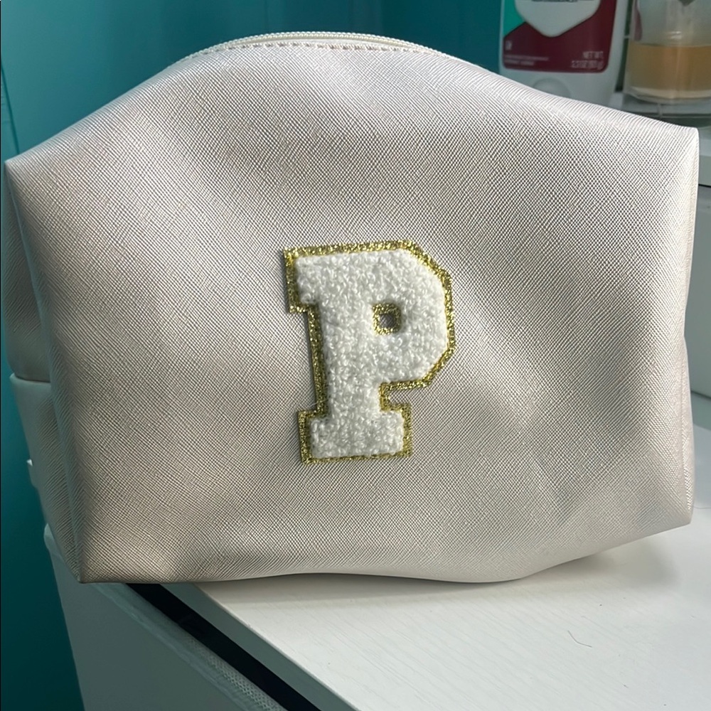 & Other Stories Cream Cosmetic Bag with Gold Trimmed P Patch